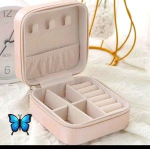 Traveling  Jewelry Box pale pink Manmade materials Zipper closure